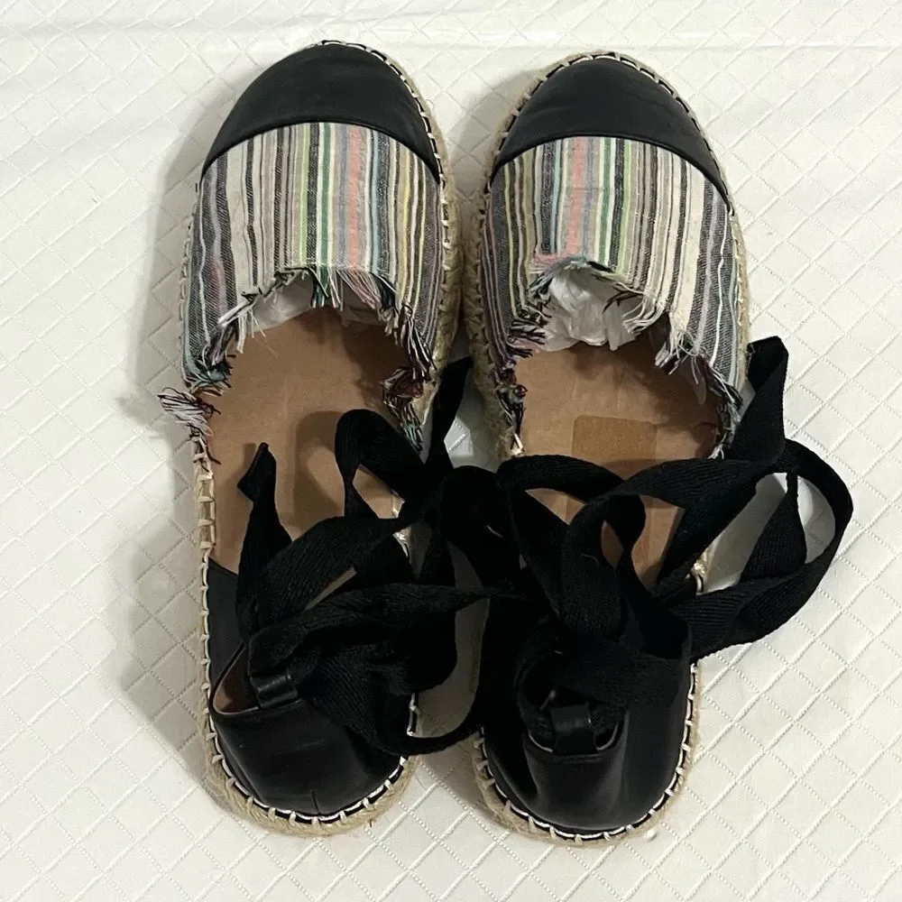 Caslon Lace Up Espadrille Striped Canvas Black Leather Capped Toe Flats Size 7.5
